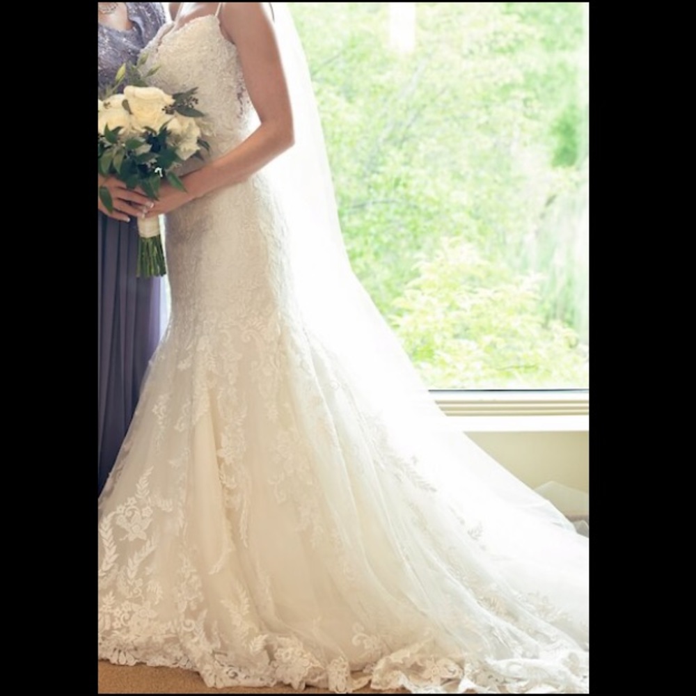 David Tutera Wedding Dress - Picture 6 of 7